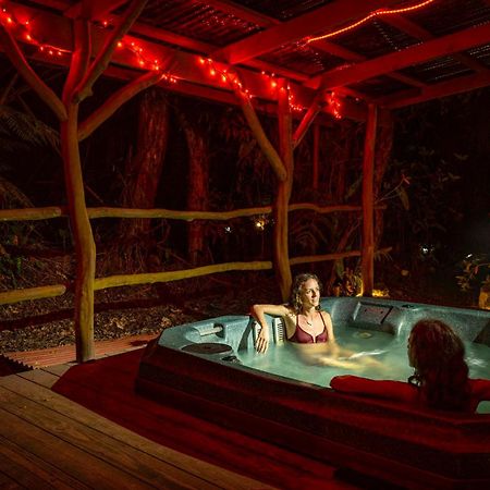 Volcano Inn Bed N Breakfast Екстериор снимка