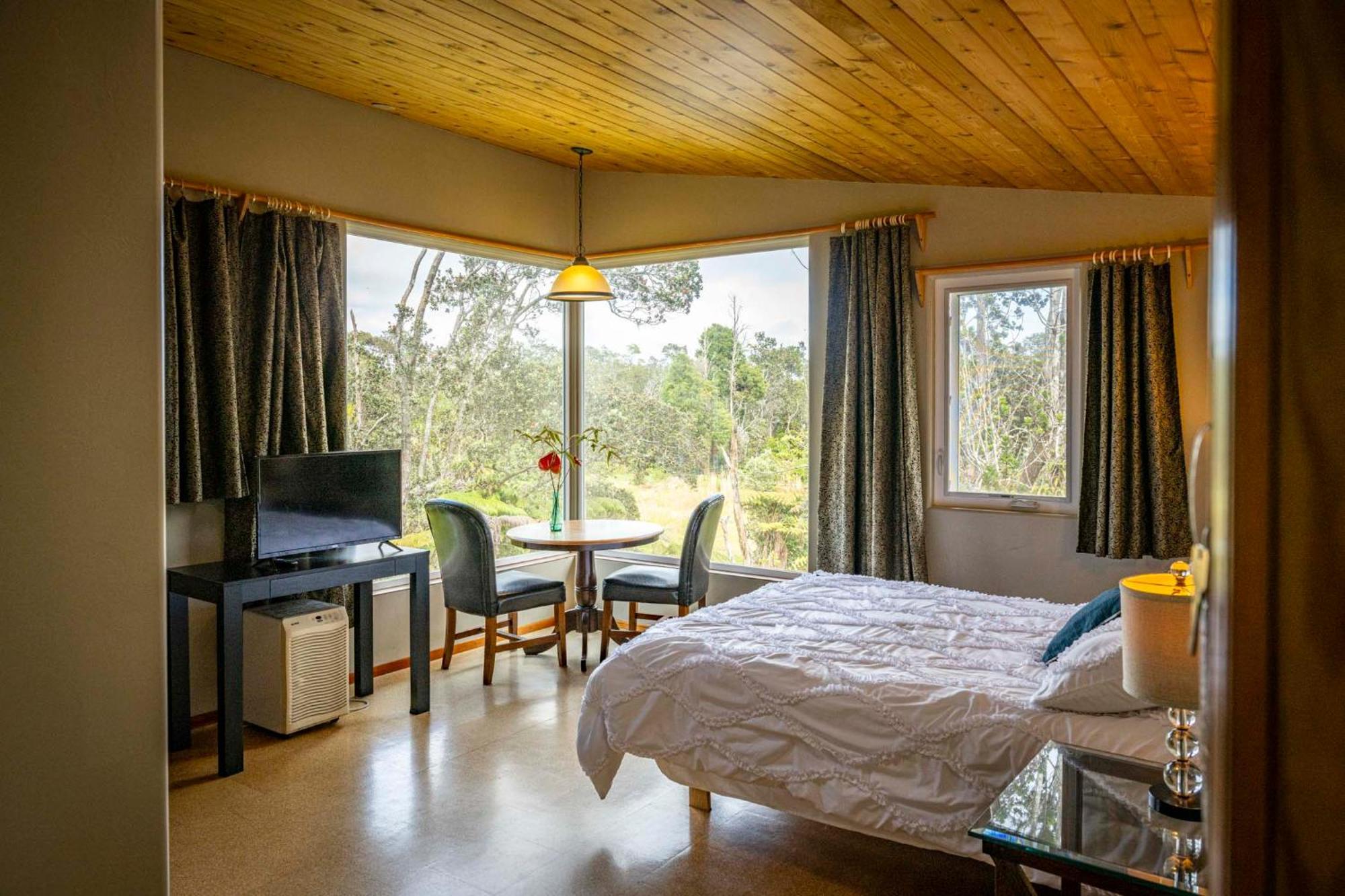 Volcano Inn Bed N Breakfast Екстериор снимка