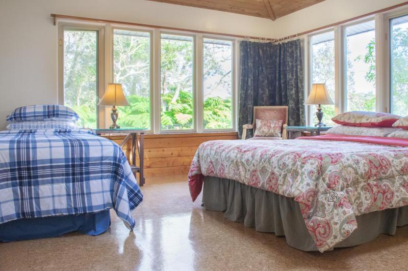 Volcano Inn Bed N Breakfast Екстериор снимка